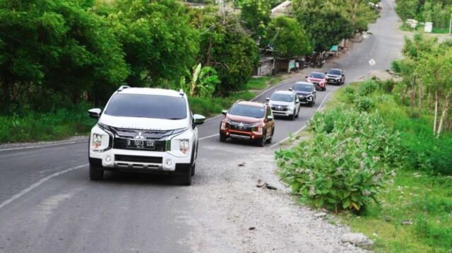mobil matic di tanjakan
